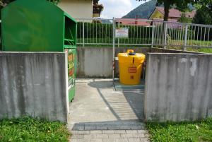 zbiralnik olja in tekstila